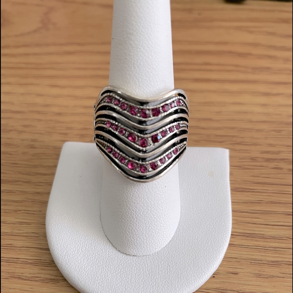 Paparazzi Wave Ring